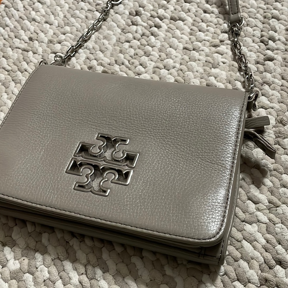 TORY BURCH GRAY LOGO CROSSBODY